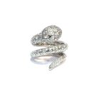 Elegant Snake Ring Design