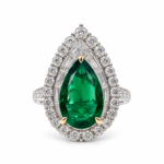 3.94ct Green Emerald and Diamonds Ring